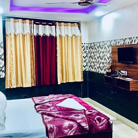Hotel Vishal Palace Unnao Екстер'єр фото