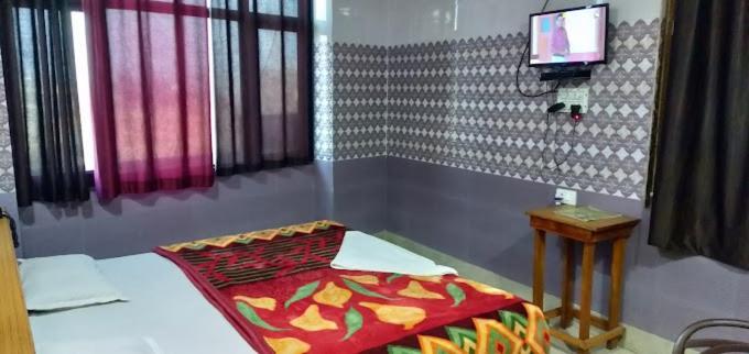 Hotel Vishal Palace Unnao Екстер'єр фото