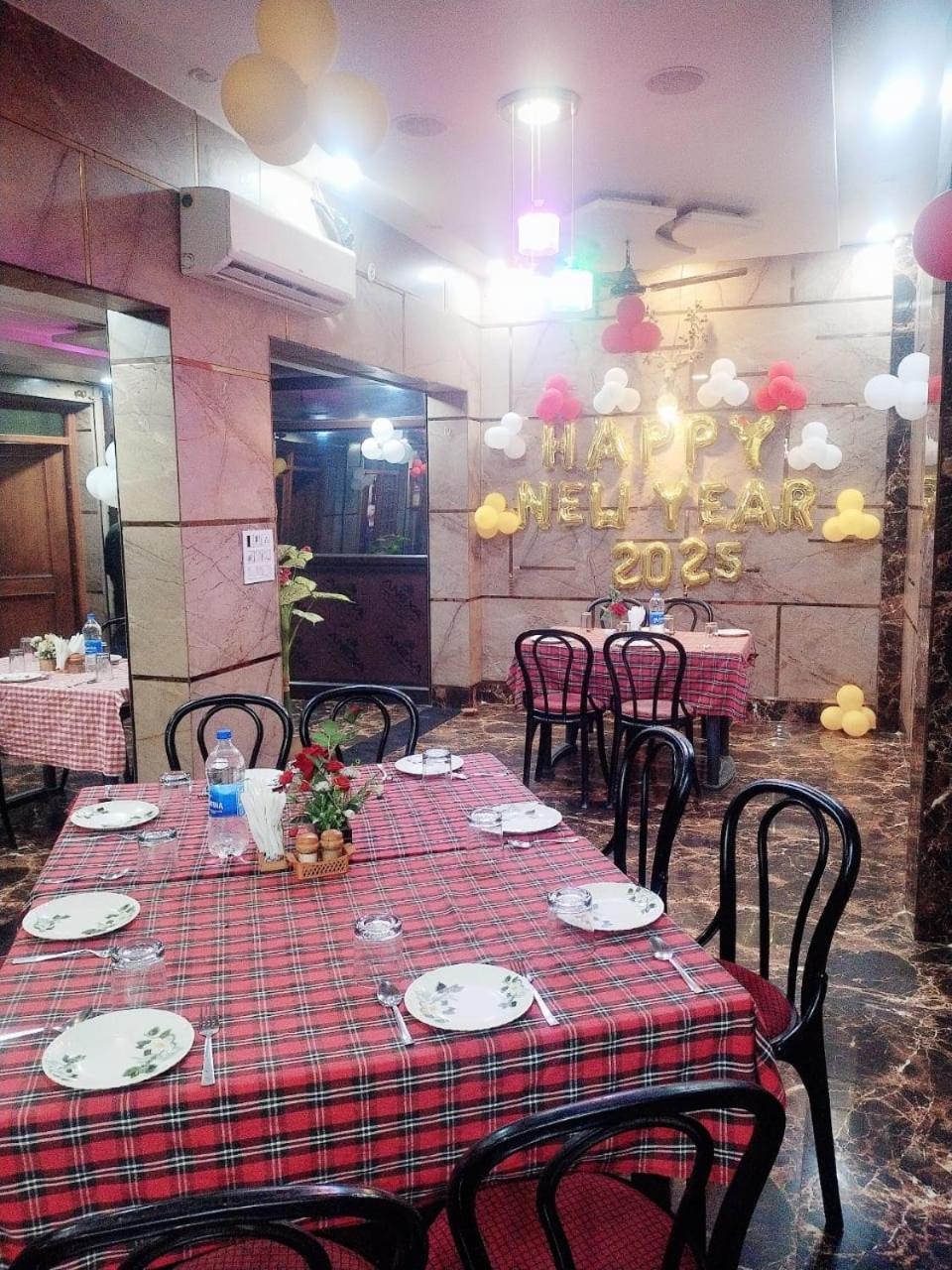 Hotel Vishal Palace Unnao Екстер'єр фото