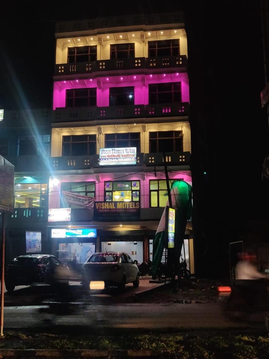 Hotel Vishal Palace Unnao Екстер'єр фото