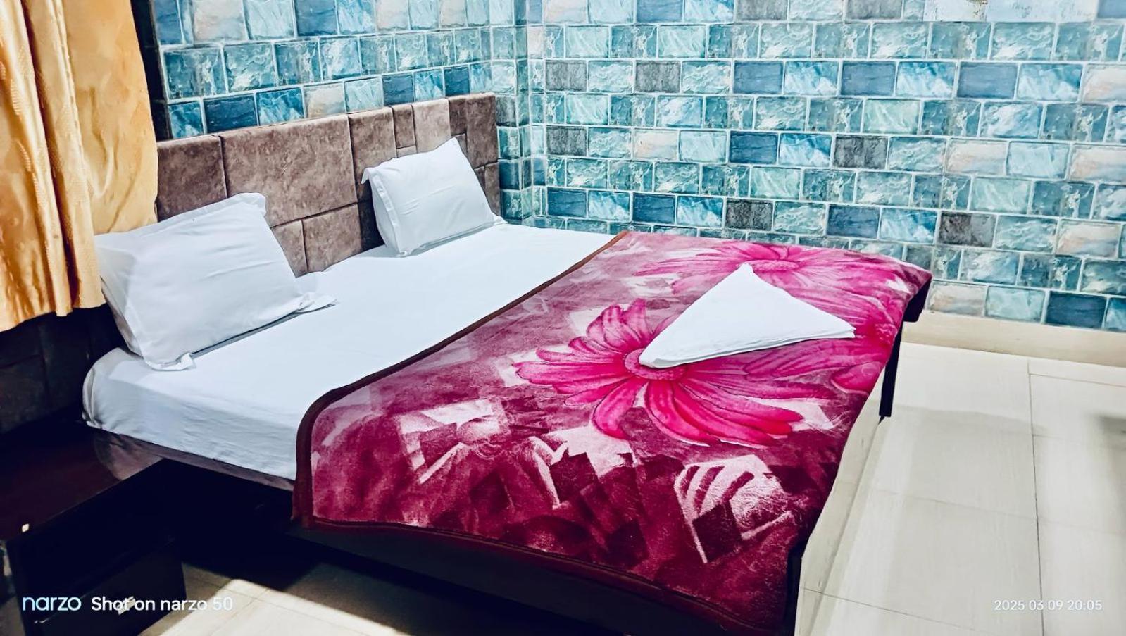 Hotel Vishal Palace Unnao Екстер'єр фото